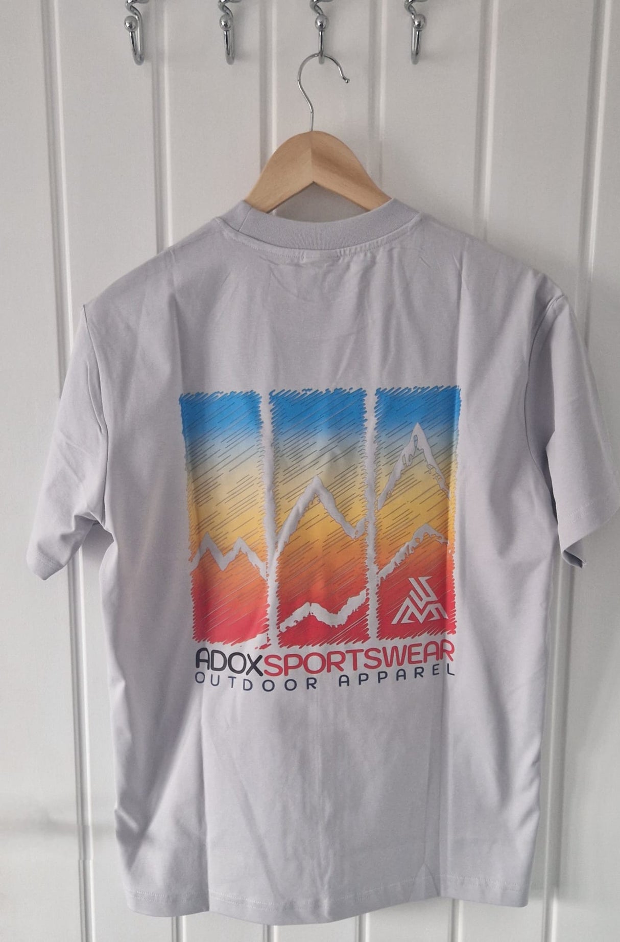 Adox Sportswear T-Shirt – Outdoor Graphic Tee for Everyday Comfort